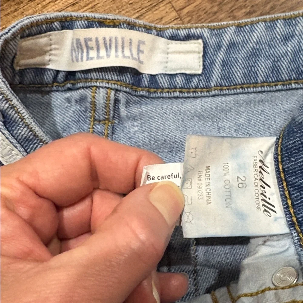 Brandy Melville Distressed Jeans. Button fly. 26